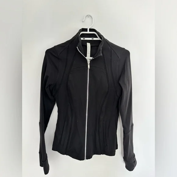 Lululemon define jacket size 8 - Picture 2 of 4